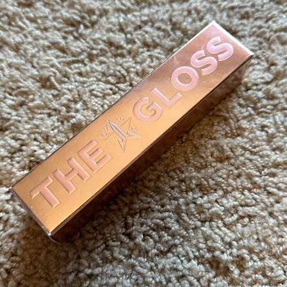 Jeffree Star The Gloss in Pretzel Drip - Picture 4 of 4